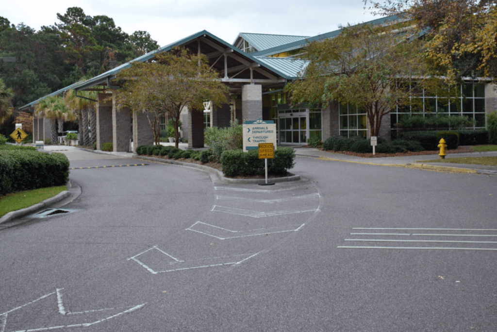 Closest Domestic Airport to Beaufort-Hilton Head Airport